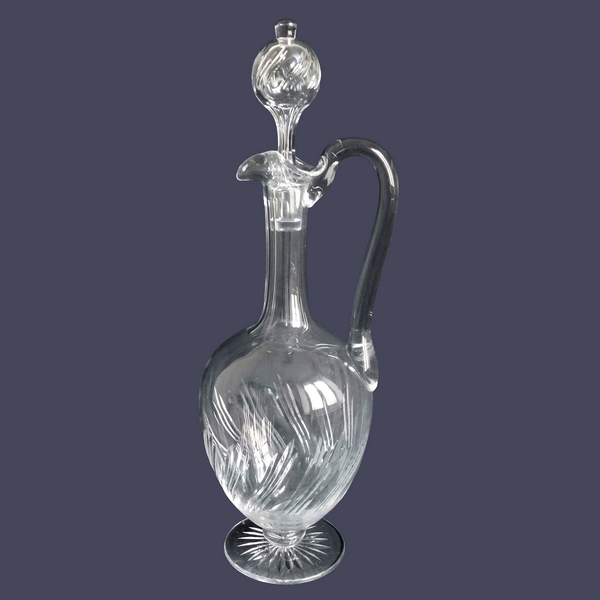 Carafe à eau / aiguière en cristal de Baccarat, modèle à torsades taille 8659