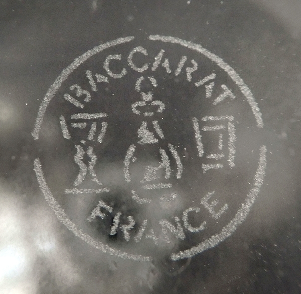 Carafe à vin en cristal de Baccarat - signée