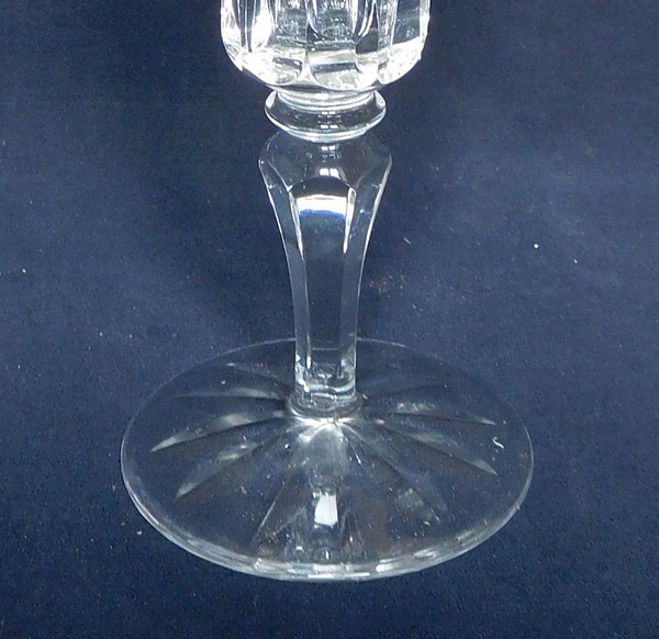 Flûte à champagne en cristal de Saint Louis, modèle Camargue - signée