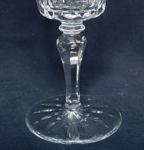 Verre à vin en cristal de Saint Louis, modèle Camargue - signé - 12,3cm