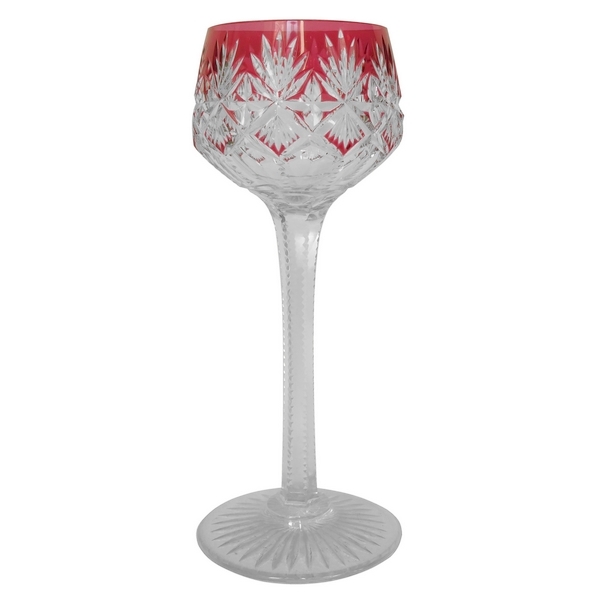 Verre à vin du Rhin en cristal de Saint Louis overlay rose, modèle Gavarni