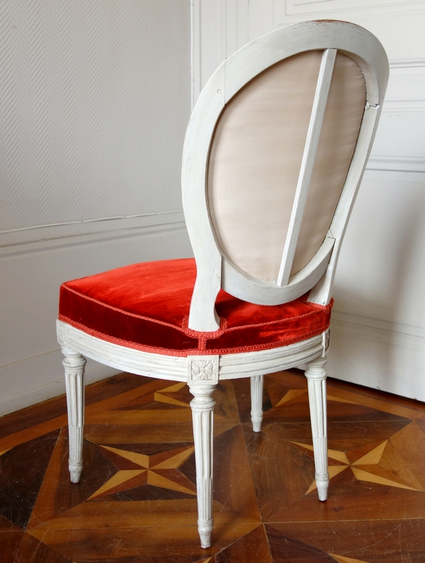 JB Lelarge III : chaise cabriolet médaillon d'époque Louis XVI en velours de soie - estampillée