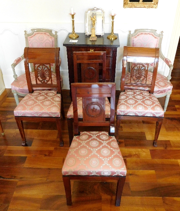 Paire de chaises en acajou d'époque Consulat - Empire, garniture de soie
