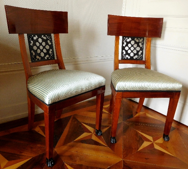 Paire de chaises en acajou d'époque Consulat, modèle des Tuileries