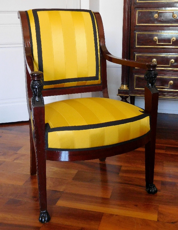 Fauteuil de bureau en acajou, époque Empire retour d'Egypte, fin XVIIIe / début XIXe siècle