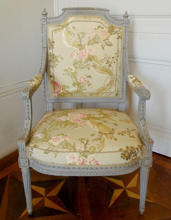 Marc Gautron : fauteuil de bureau d'époque Louis XVI finement sculpté en soie brochée - estampillé