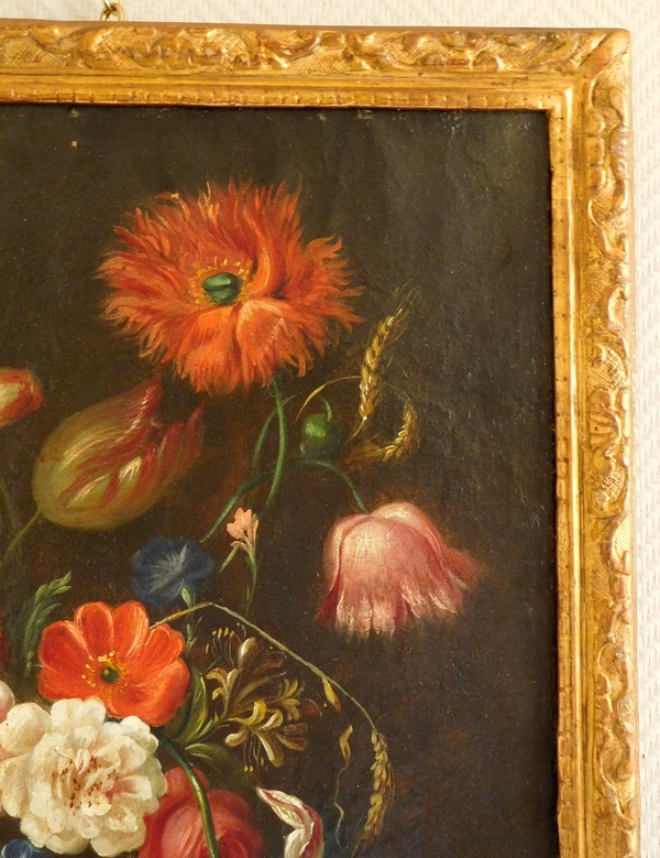 Ecole Hollandaise du XVIIIe siècle : bouquet de fleurs, huile sur toile, cadre en bois doré à la feuille d'or