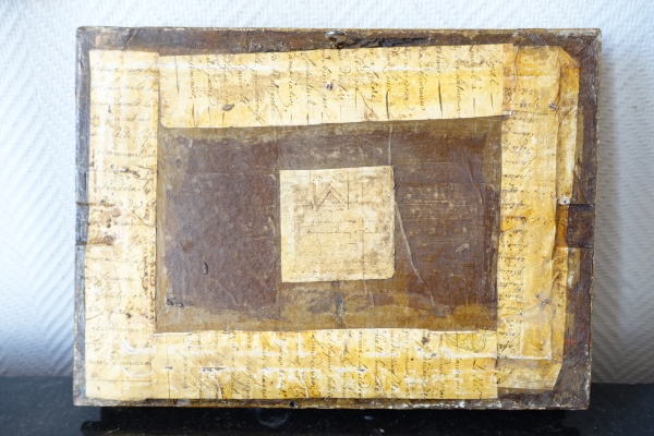 Héraldique : collection de cachets armoriés anciens présentés dans deux cadres d'époque Louis XIV