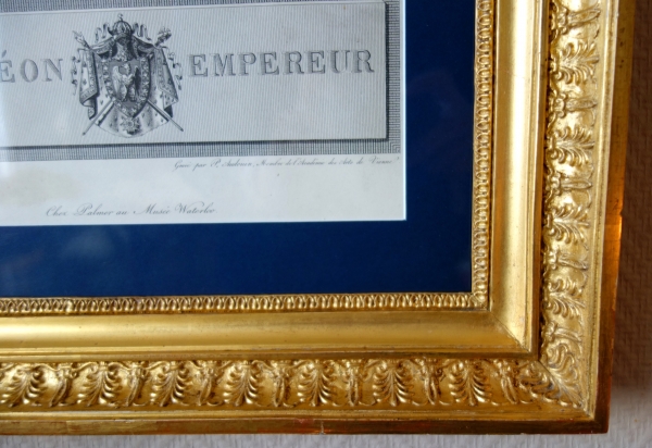 Portrait de Napoléon Ier Empereur, gravure dans un cadre en bois doré d'époque Empire 43cm x 56,5cm