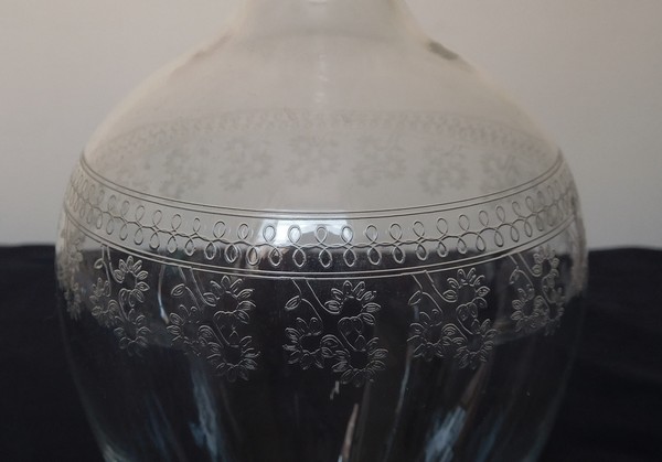 Carafe à vin en cristal de Baccarat, modèle Pompadour