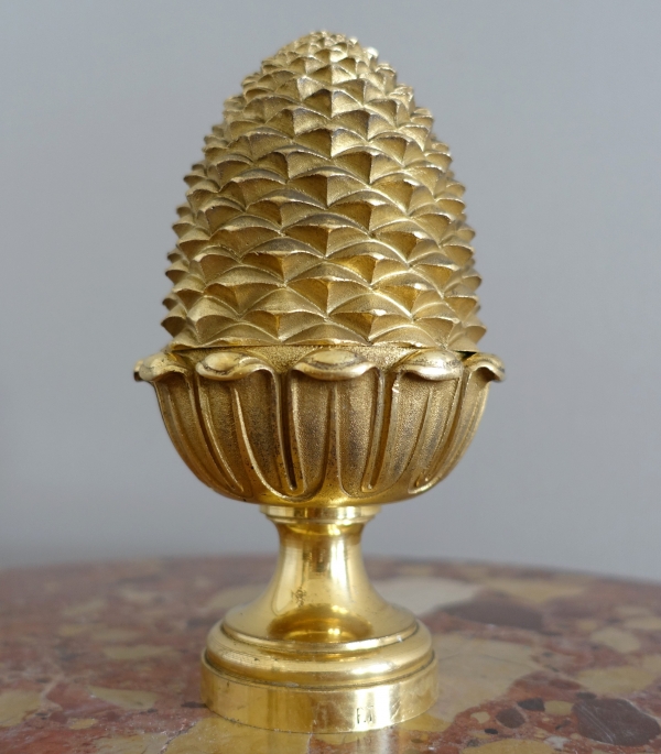 Boule de rampe d'escalier de château en bronze doré - style Louis XVI Empire - Maison Fontaine