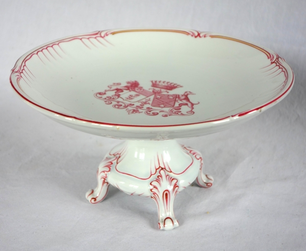 Lunéville - coupe montée sur pieds en faïence à doubles armoiries comtales, fin XIXe siècle