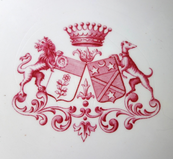 Lunéville - coupe montée sur pieds en faïence à doubles armoiries comtales, fin XIXe siècle