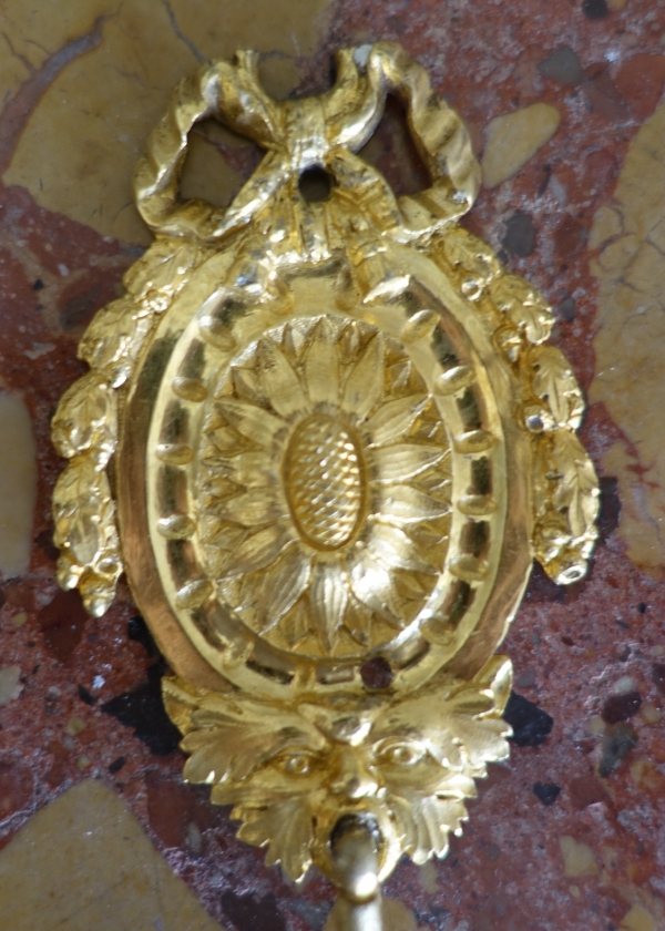 Paire de porte-montres Louis XVI en bronze ciselé et doré au mercure - suspente miniature