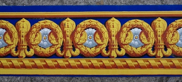 Royal wallpaper decorated with Charles Philippe de France coat of arms