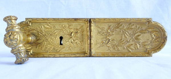 Serrure de double porte de château / hôtel particulier en bronze doré, style Louis XVI