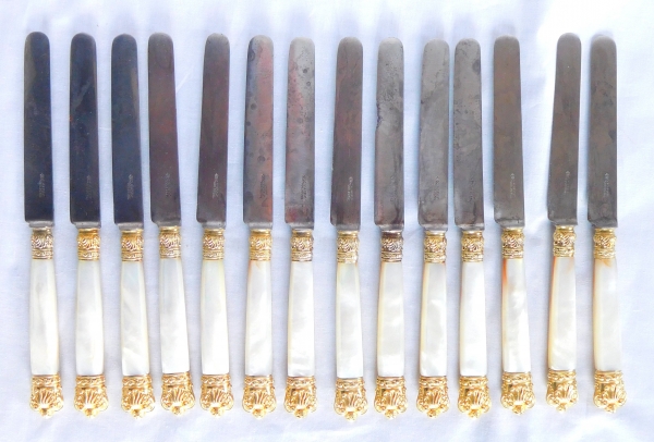 14 mother of pearl and vermeil table knives, Gavet - King's cutlery manufacturer - early 19th century