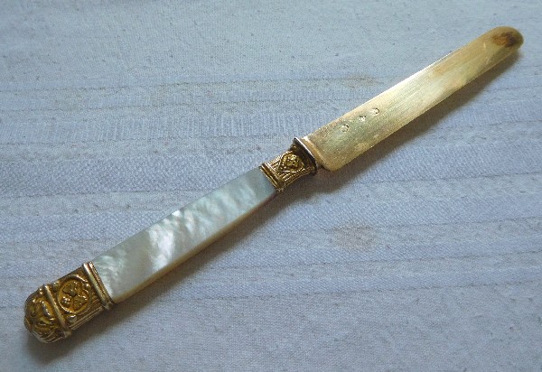 Antique French 12 vermeil & mother of pearl fruit knives, 19th century circa 1830