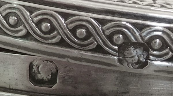 Boîte en argent massif et vermeil de style Louis XVI, poinçon Minerve, par Boin Taburet