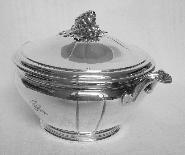 Sterling silver vegetable dish, Louis XV style, silversmith Edmond Tetard