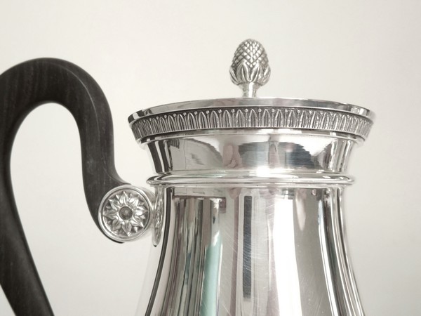 Cafetière en argent massif par Cardeilhac, modèle Malmaison de Christofle, poinçon Minerve