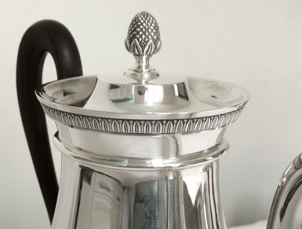 Cafetière en argent massif par Cardeilhac, modèle Malmaison de Christofle, poinçon Minerve