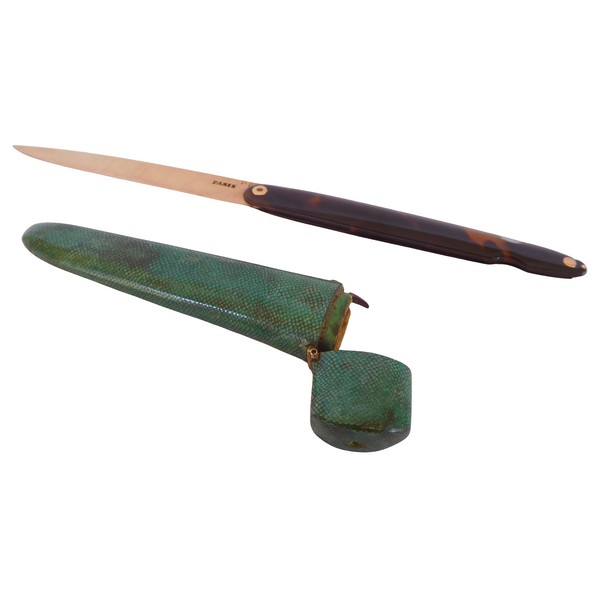 18th century tortoiseshell and gold pocketknife, shagreen sheath