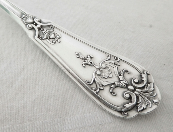 Sterling silver strawberry serving spoon, French Regency style (Louis XIV / Louis XV), Hénin & Cie