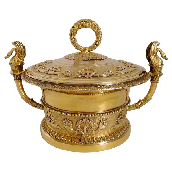 Empire style vermeil drageoir / candy box, early 19th century circa 1820