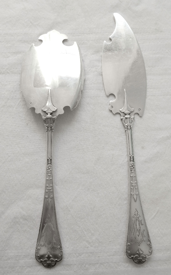 Sterling silver dessert serving set, Gothic style, Fer de Lance pattern, silversmith Puiforcat