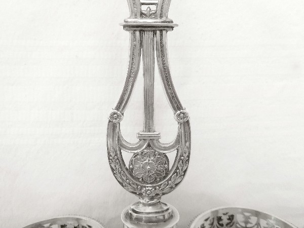 Huilier vinaigrier en argent massif d'époque Empire