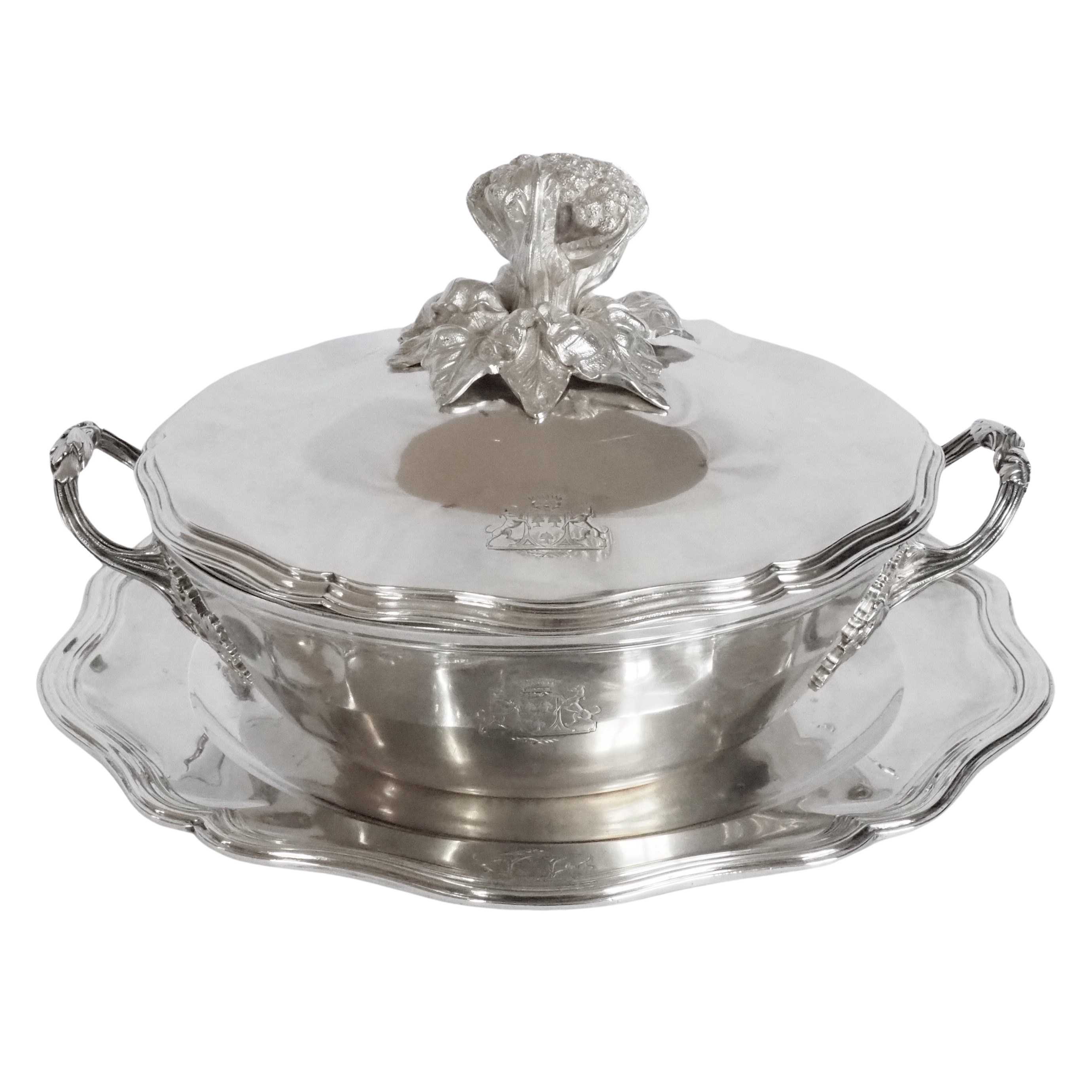 Large sterling silver vegetable dish, coat of arms and crown of count, 19th century circa 1850