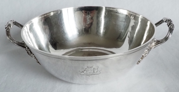 Large sterling silver vegetable dish, coat of arms and crown of count, 19th century circa 1850