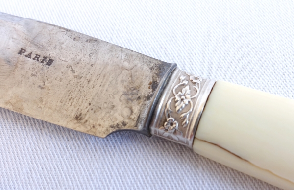 Ménagère de couteaux pour 18, style Louis XVI, ivoire et argent massif - 36 pièces