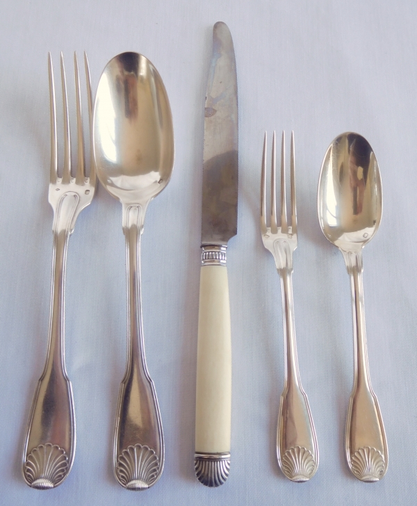 Lapparra & Lapar : sterling silver flatware for 12 guests