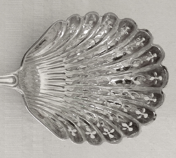 Granvigne : sterling silver flatware for 24 guests, 99 pieces