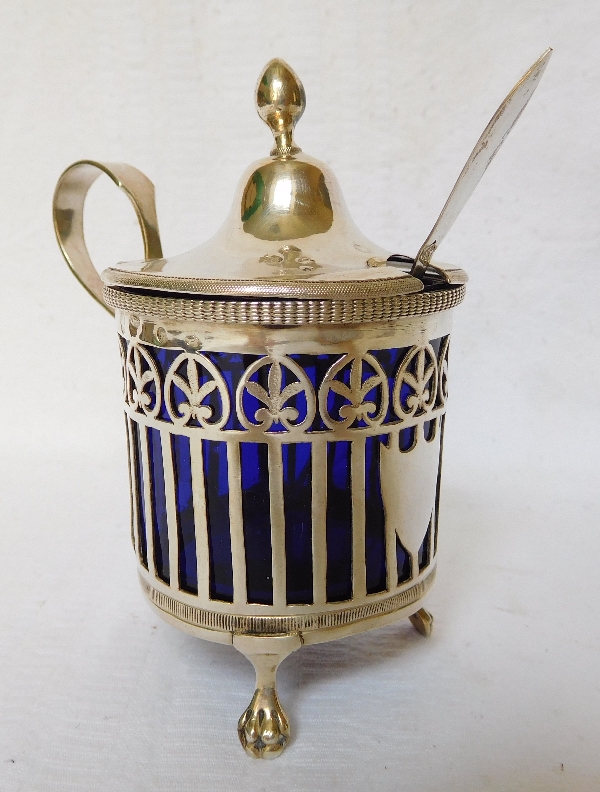 Sterling silver mustard pot, late 18th century / early 19th century