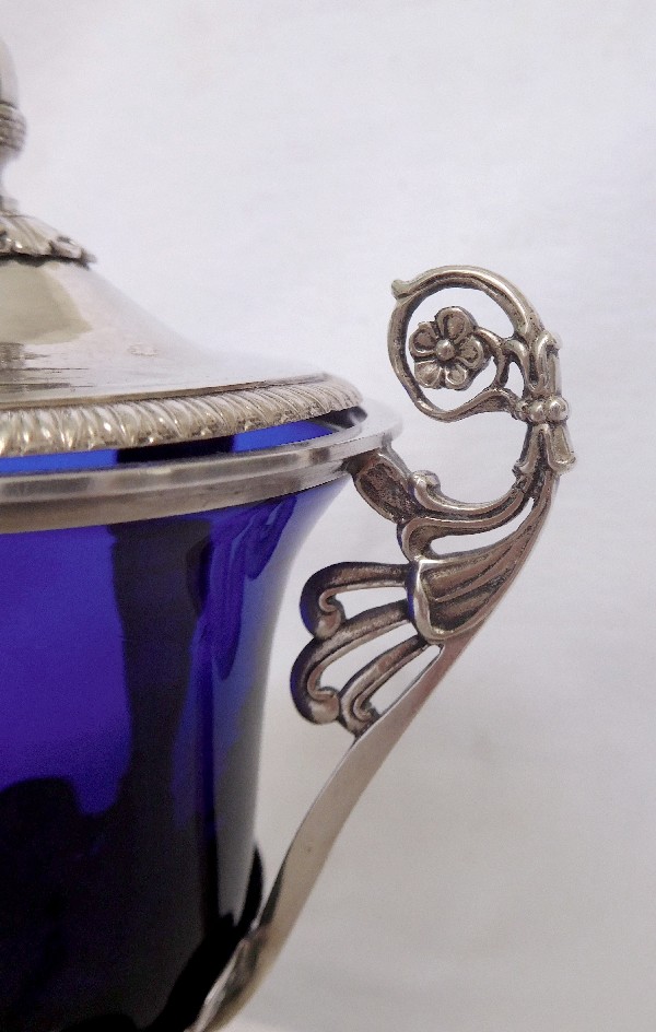 Moutardier de style Empire en argent massif, verrine bleu cobalt, époque Restauration