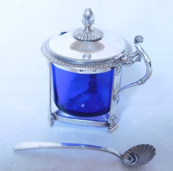 Moutardier en argent massif de style Empire, verrine bleu cobalt, époque Restauration