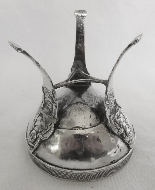 Paire de coquetiers à oeufs d'autruche en argent massif, époque Empire