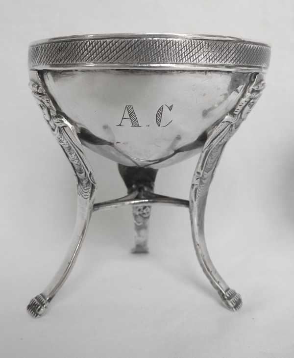 Paire de coquetiers à oeufs d'autruche en argent massif, époque Empire