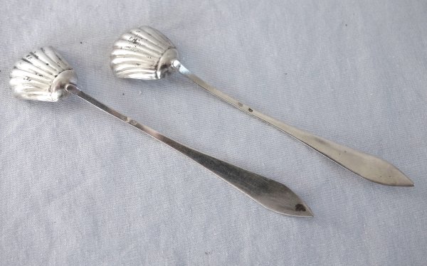 Paire de cuillères en argent massif pour moutardiers, époque début XIXe siècle