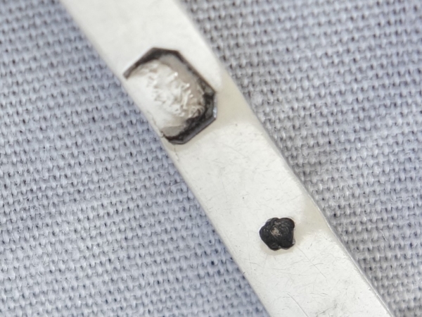 Paire de cuillères en argent massif pour moutardiers, époque début XIXe siècle