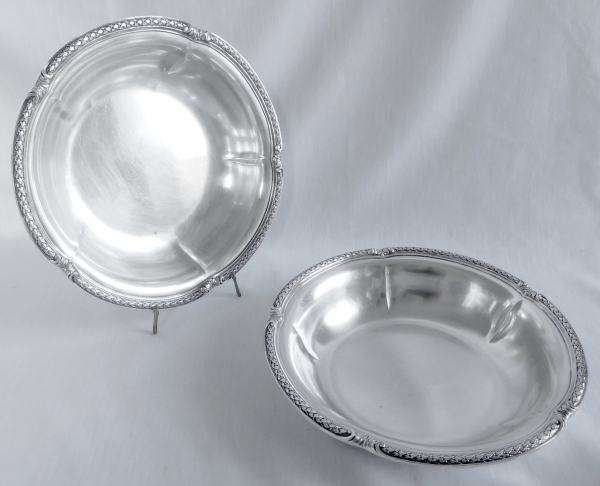 Aucoc : pair of Louis XVI style sterling silver salad bowls