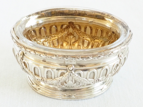 Puiforcat : paire de salières de style Louis XVI en argent massif et vermeil, poinçon Minerve