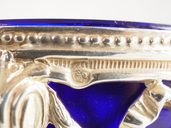 Paire de salerons de style Louis XVI en argent massif - poinçon Minerve