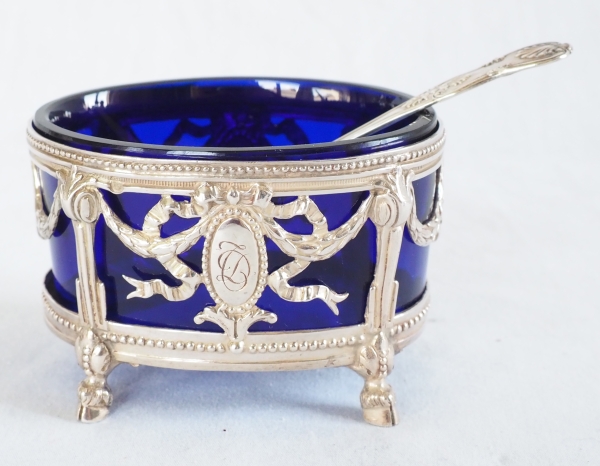 Paire de salerons de style Louis XVI en argent massif - poinçon Minerve