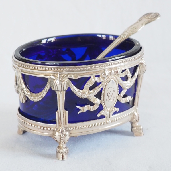 Paire de salerons de style Louis XVI en argent massif - poinçon Minerve