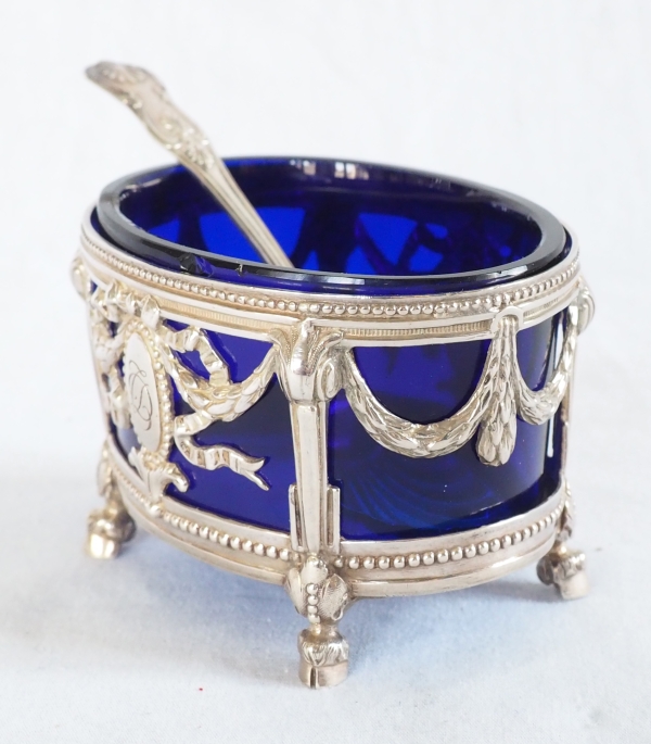 Paire de salerons de style Louis XVI en argent massif - poinçon Minerve