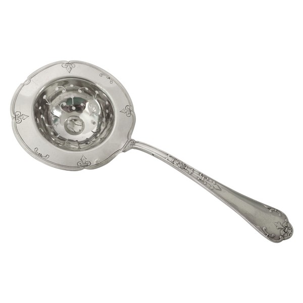 Sterling silver tea strainer, Gothic style, Fer de Lance pattern, silversmith Puiforcat